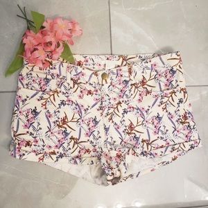 Floral Shorts - H&M